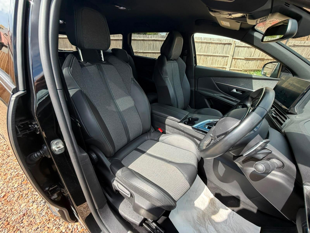 Peugeot 5008 1.2 Puretech Allure Eat8 White #14