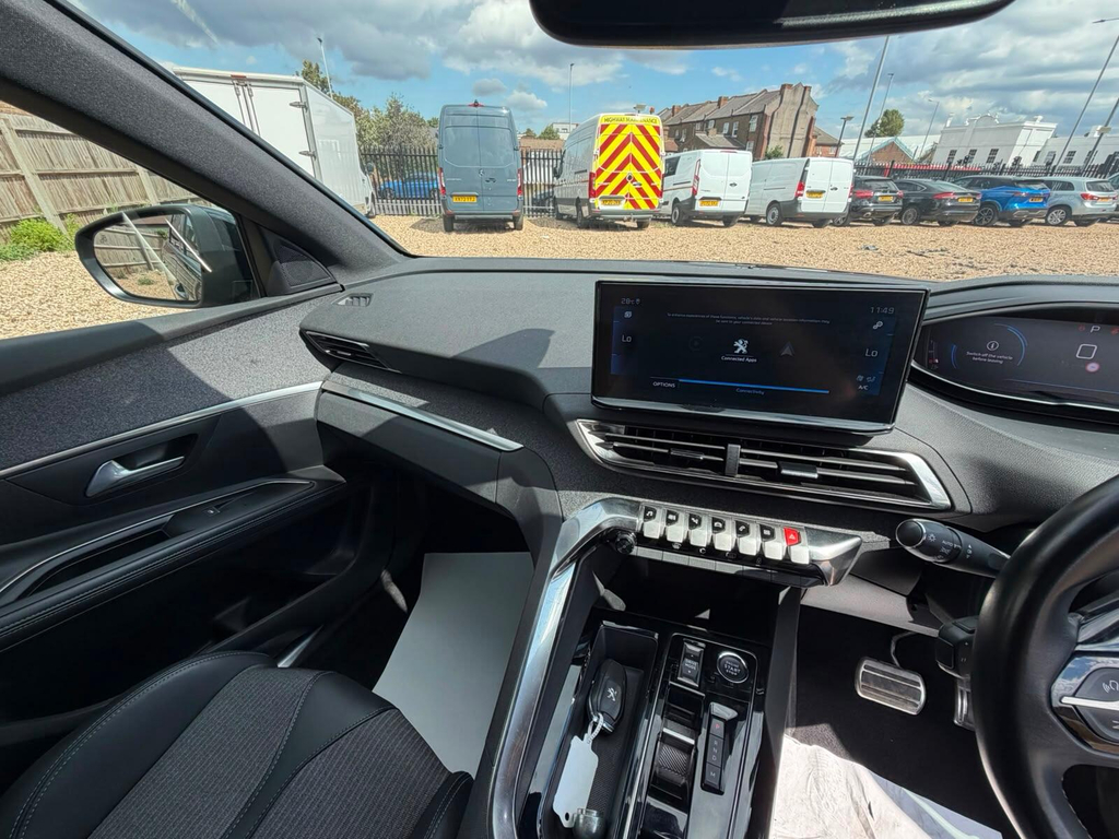 Peugeot 5008 1.2 Puretech Allure Eat8 White #11