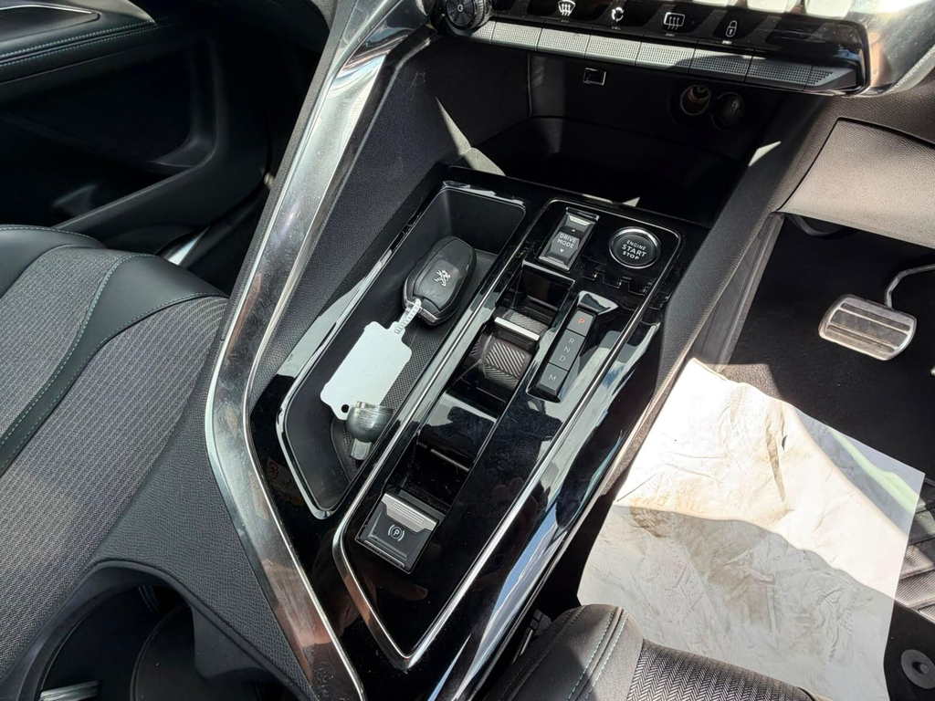 Peugeot 5008 1.2 Puretech Allure Eat8 White #12