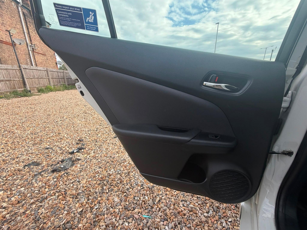 Toyota Prius+ 1.8 Vvti Business Edition Plus Cvt #32