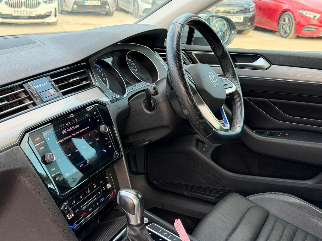 Volkswagen Passat 1.4 Tsi 13Kwh Gte Estate Plug-in Hybrid Grey #15