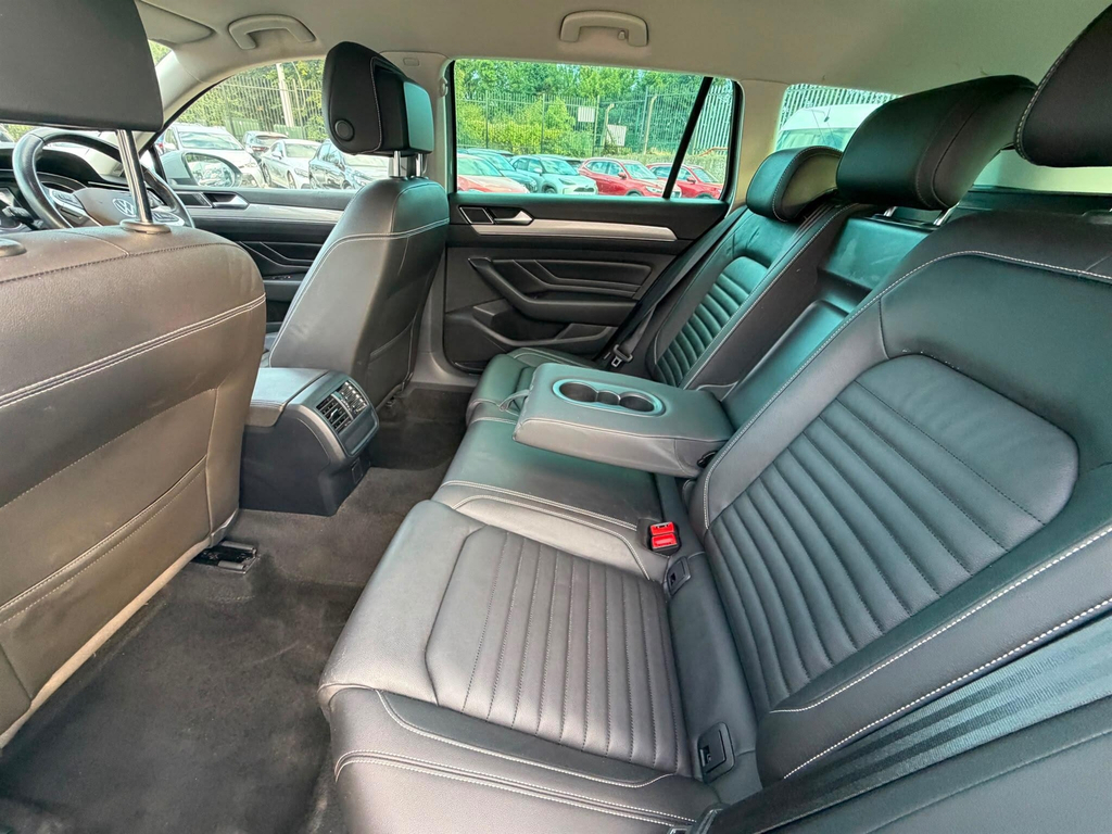Volkswagen Passat 1.4 Tsi 13Kwh Gte Estate Plug-in Hybrid Grey #22