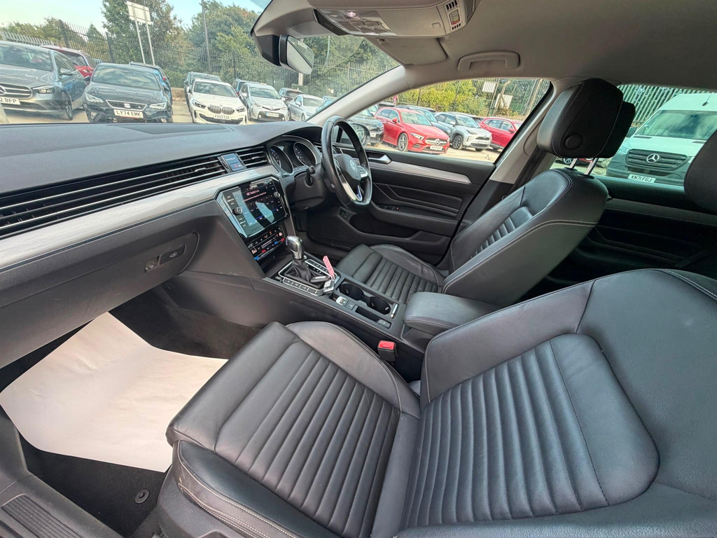 Volkswagen Passat 1.4 Tsi 13Kwh Gte Estate Plug-in Hybrid Grey #46