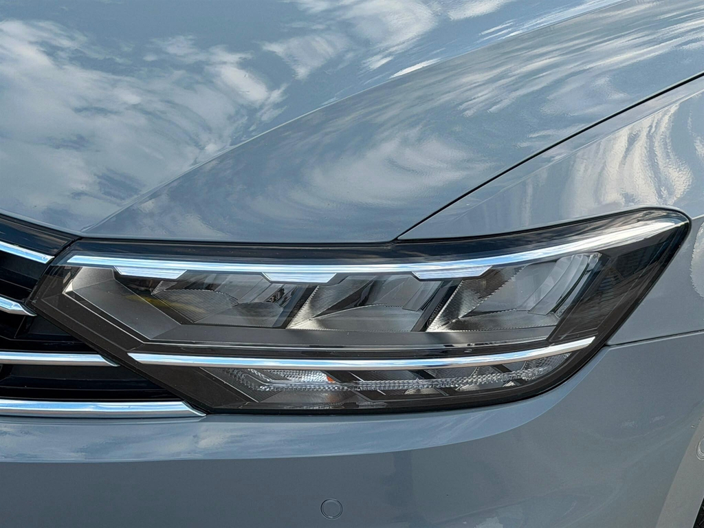 Volkswagen Passat 1.4 Tsi 13Kwh Gte Estate Plug-in Hybrid Grey #49