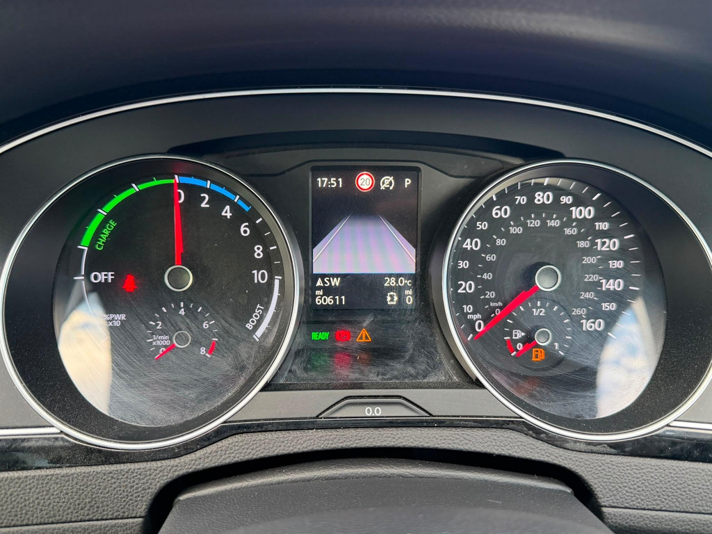 Volkswagen Passat 1.4 Tsi 13Kwh Gte Estate Plug-in Hybrid Grey #40