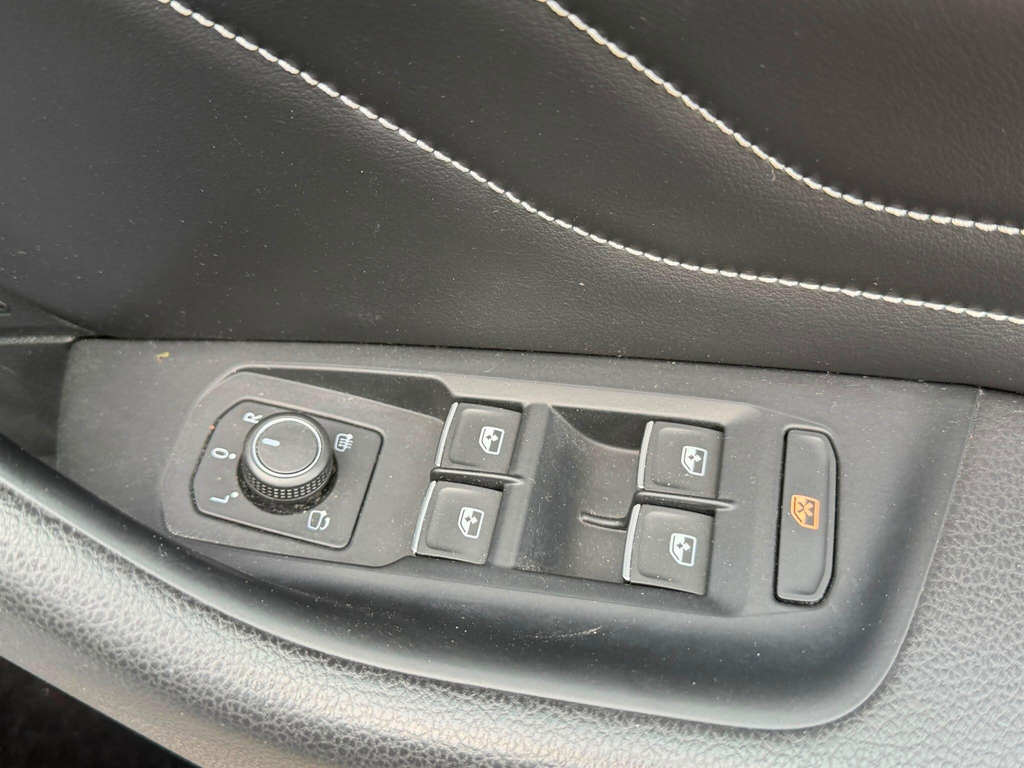 Volkswagen Passat 1.4 Tsi 13Kwh Gte Estate Plug-in Hybrid Grey #30