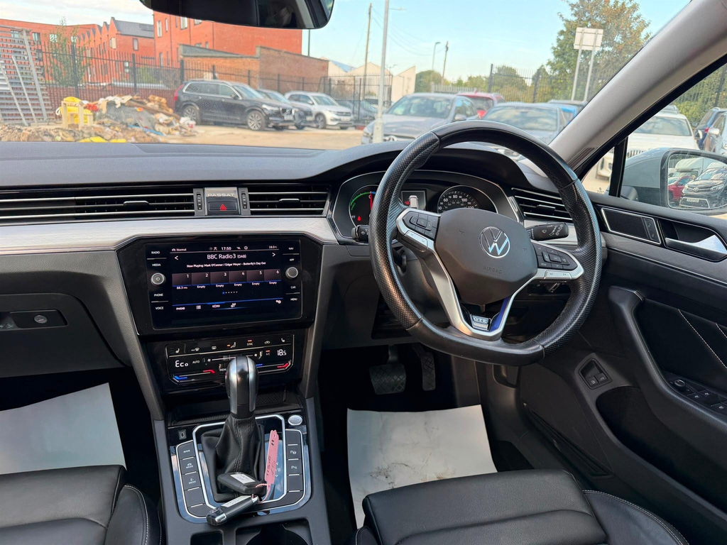 Volkswagen Passat 1.4 Tsi 13Kwh Gte Estate Plug-in Hybrid Grey #16