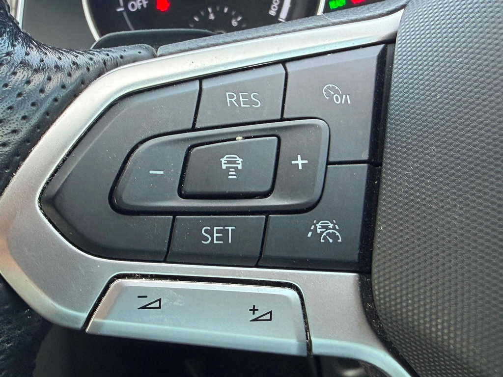Volkswagen Passat 1.4 Tsi 13Kwh Gte Estate Plug-in Hybrid Grey #26