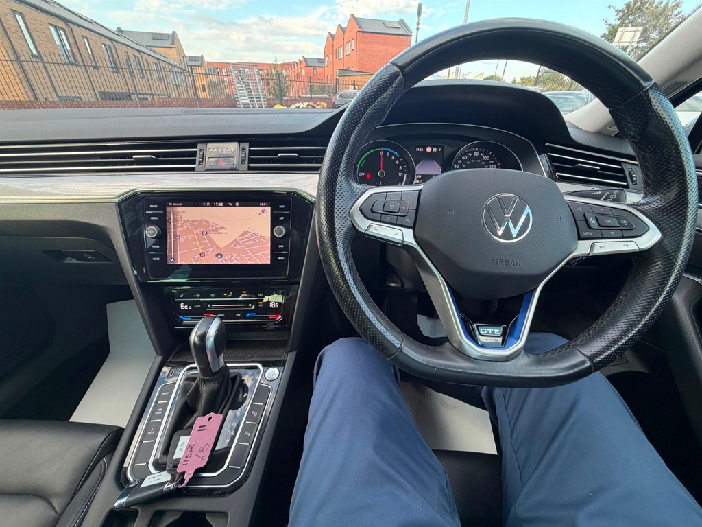 Volkswagen Passat 1.4 Tsi 13Kwh Gte Estate Plug-in Hybrid Grey #43
