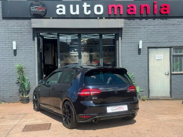 Volkswagen Golf Tsi Bluemotion Tech Gti Black #4