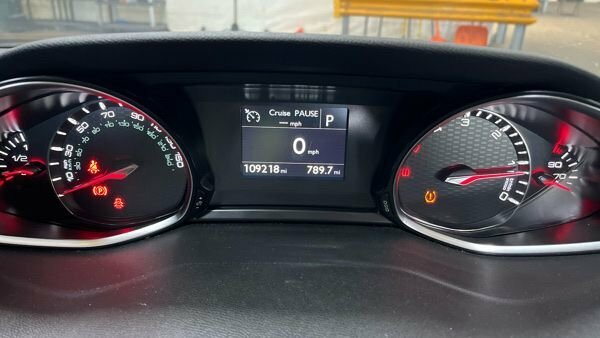 Peugeot 308 SW Gt Line Red #13