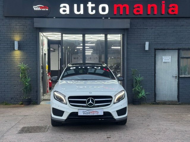 Mercedes-Benz GLA Class Gla220d Amg Line Premium Black #2