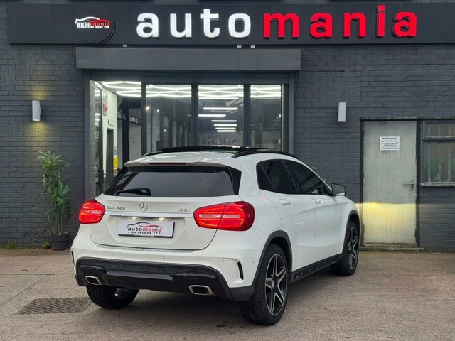 Mercedes-Benz GLA Class Gla220d Amg Line Premium Black #4