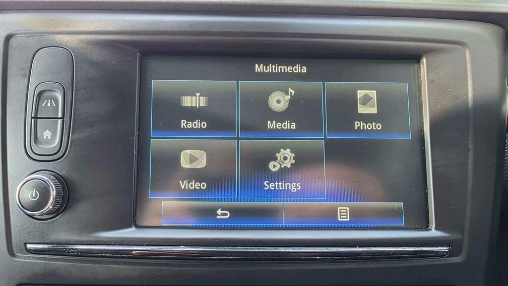 Renault Kadjar 1.5 Dci Signature Nav - Suv 5 Seats Red #36