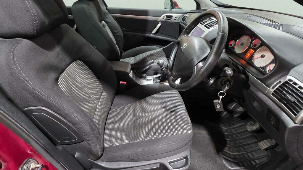 Peugeot 407 SW 2L Se Black #14