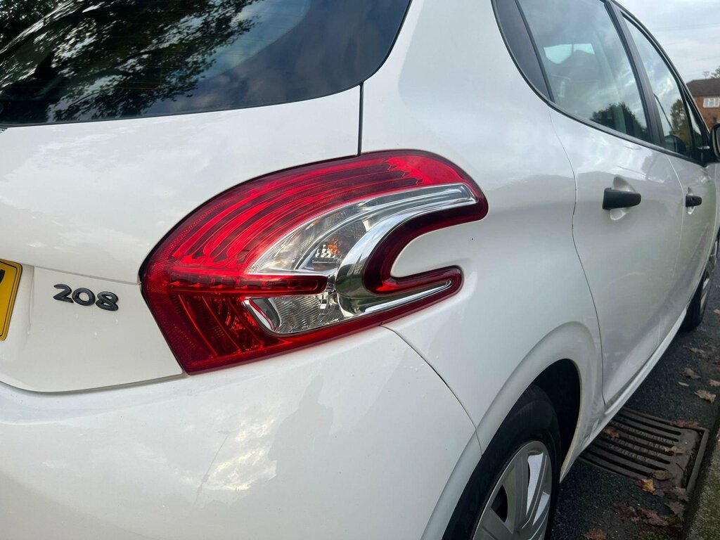 Peugeot 208 1.0 Vti Puretech Access Euro 5 White #2