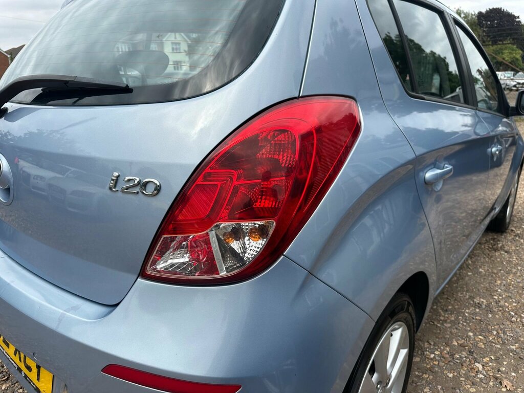 Hyundai I20 1.2 Classic Euro 5 Silver #41