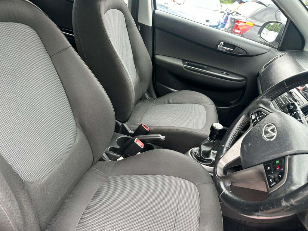 Hyundai I20 1.2 Classic Euro 5 Silver #36