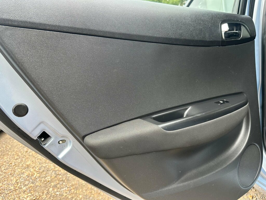 Hyundai I20 1.2 Classic Euro 5 Silver #32