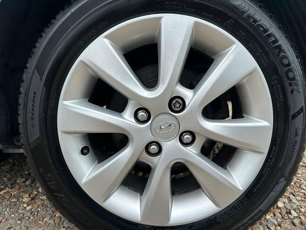 Hyundai I20 1.2 Classic Euro 5 Silver #39