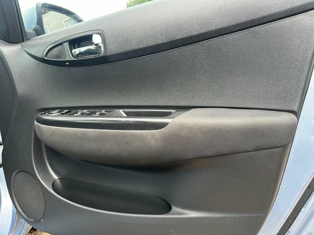 Hyundai I20 1.2 Classic Euro 5 Silver #37