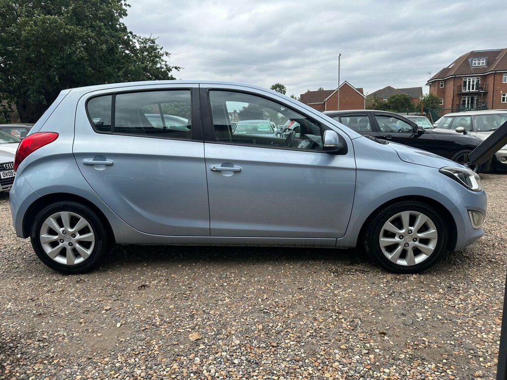 Hyundai I20 1.2 Classic Euro 5 Silver #16