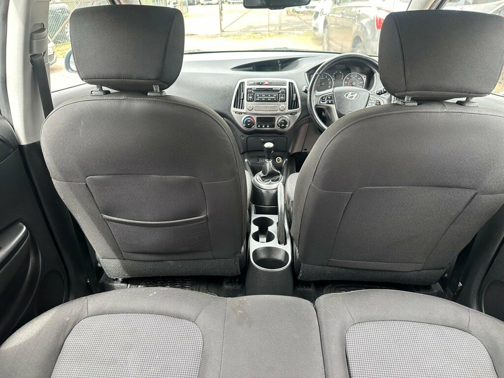 Hyundai I20 1.2 Classic Euro 5 Silver #27