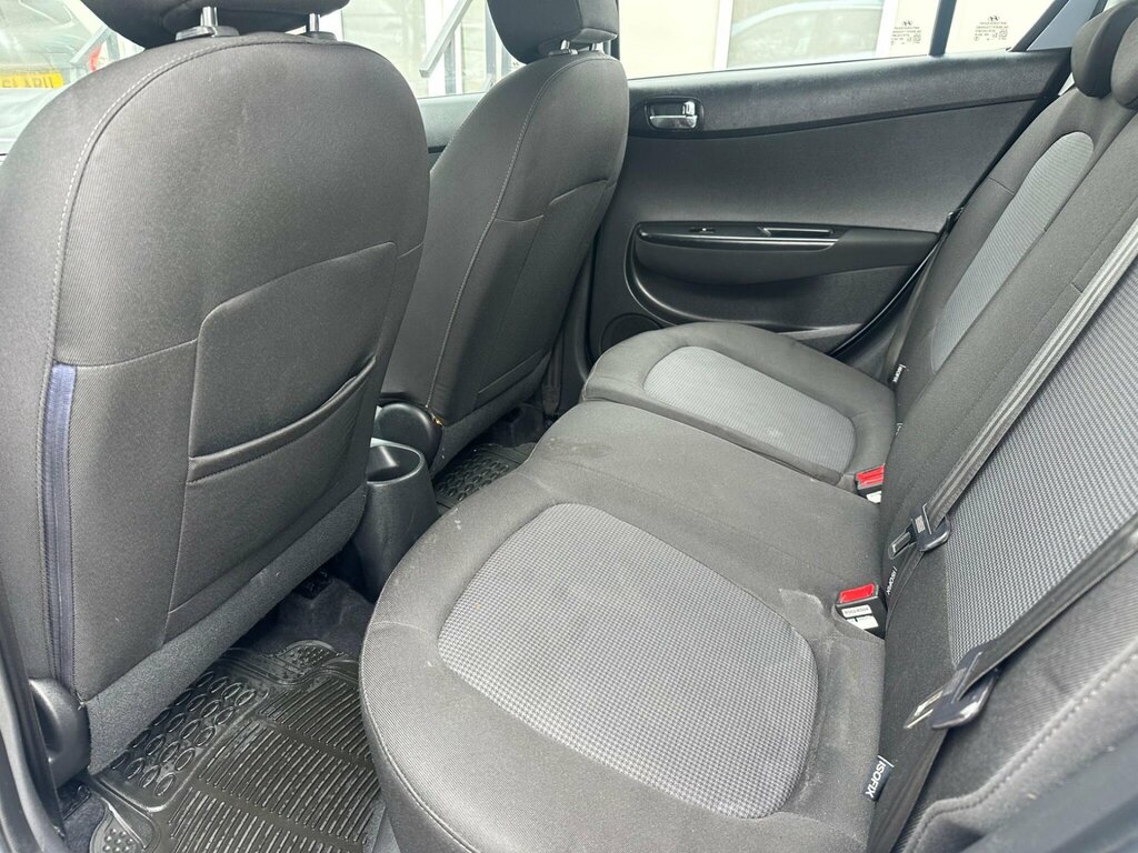 Hyundai I20 1.2 Classic Euro 5 Silver #40