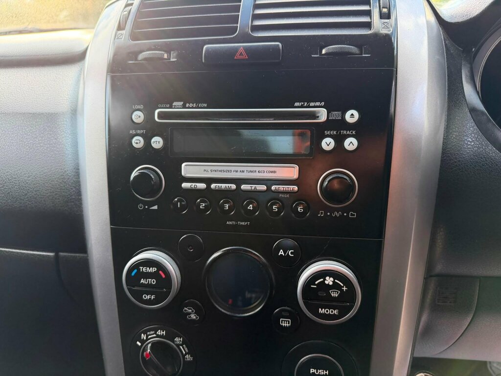 Suzuki Grand Vitara Grand Vitara Sz4 Beige #44