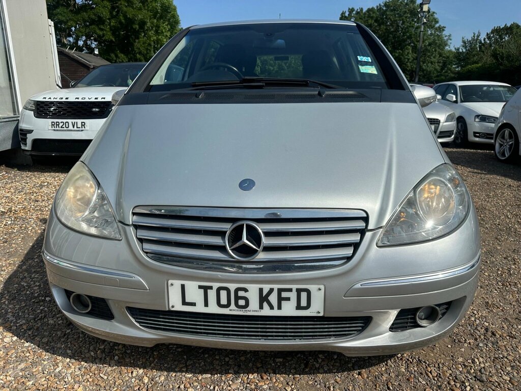 Mercedes-Benz A Class 1.7 A170 Elegance Se Cvt Silver #2