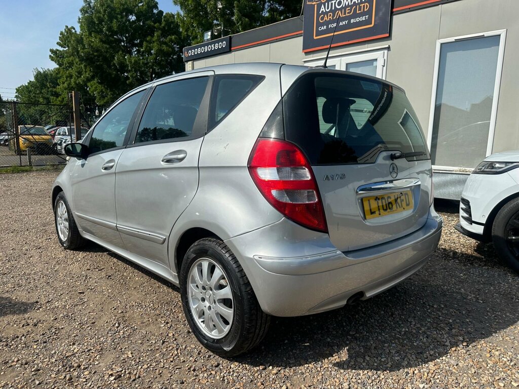 Mercedes-Benz A Class 1.7 A170 Elegance Se Cvt Silver #4
