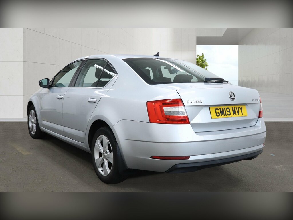 Skoda Octavia 1.0 Tsi Gpf Se Technology Hatchback Dsg Silver #2