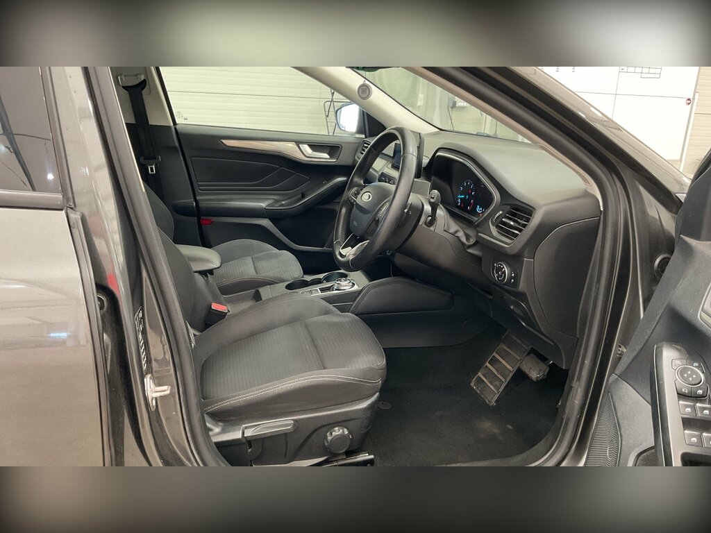 Ford Focus 1.0T Ecoboost Titanium Hatchback E Grey #3