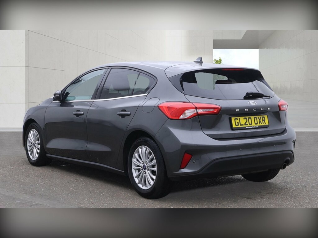 Ford Focus 1.0T Ecoboost Titanium Hatchback Grey #2