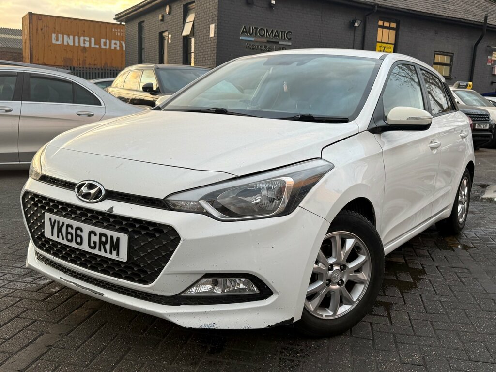 Hyundai I20 1.2 Se Hatchback Euro 6 84 Ps White #5