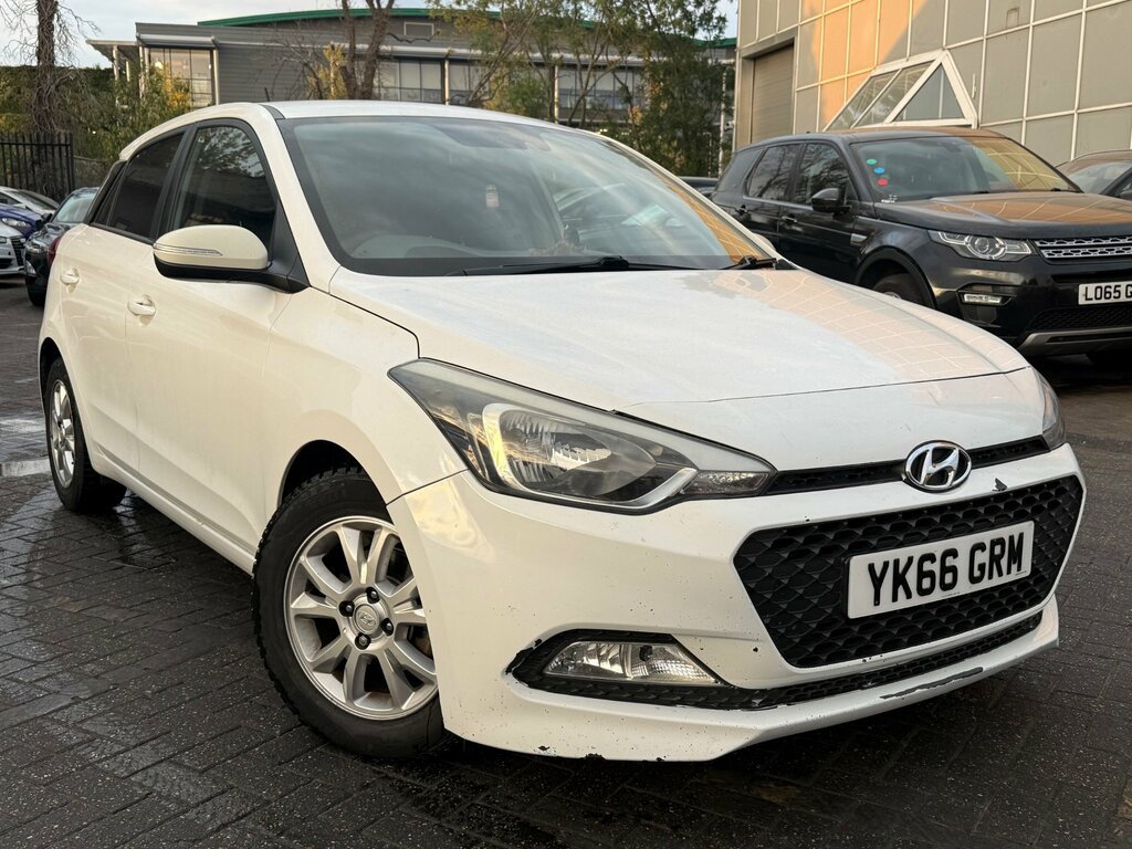 Hyundai I20 1.2 Se Hatchback Euro 6 84 Ps White