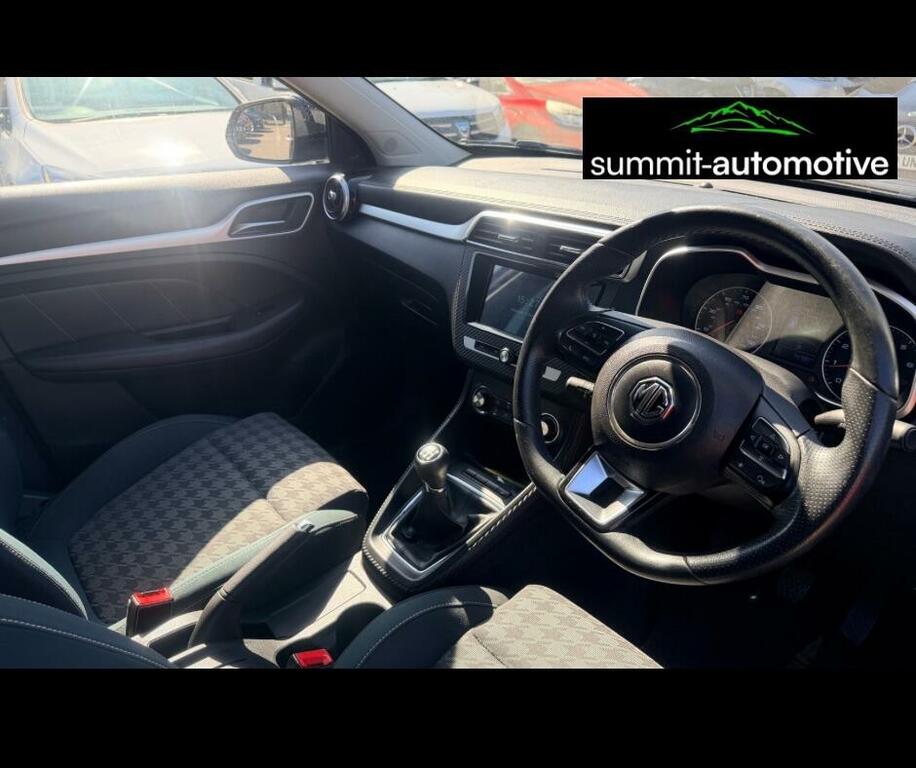 MG ZS Excite Black #2