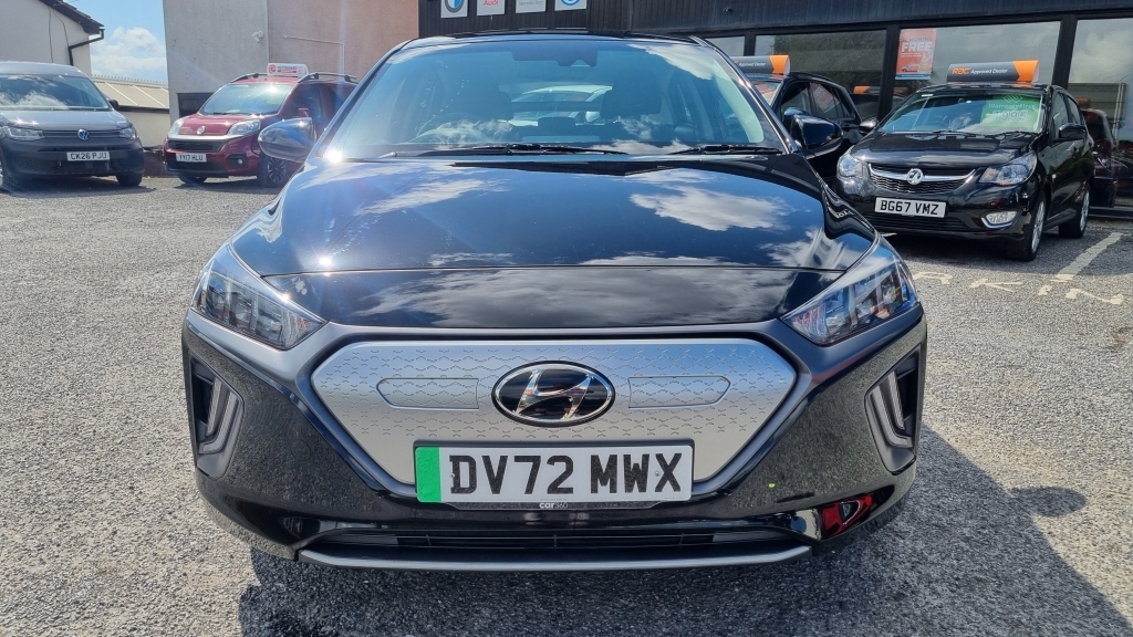 Hyundai Ioniq Premium Black #2