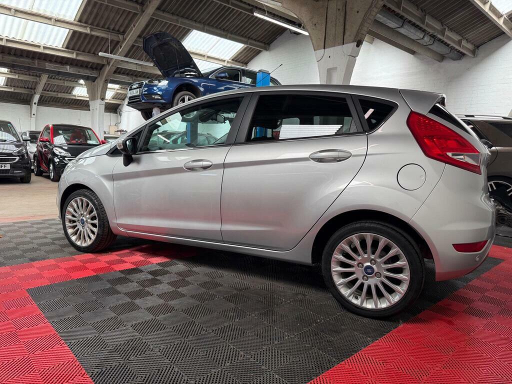 Ford Fiesta 1.4L Zetec Tdci Hatchback Euro 5 White #5