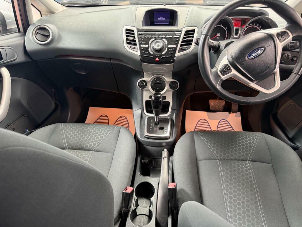 Ford Fiesta 1.4L Zetec Tdci Hatchback Euro 5 White #8
