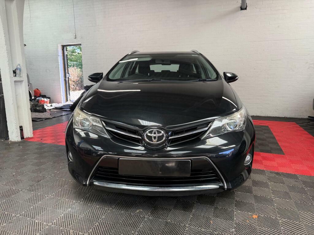 Toyota Auris 1.4 D-4d Icon Touring Sports Euro 5 S S Black #2