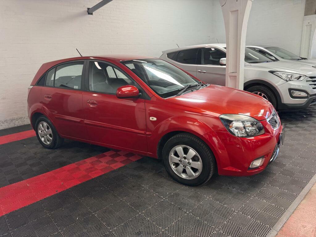 Kia RIO 1.5 Crdi 2 Red #4
