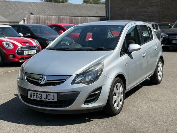 Vauxhall Corsa 1.4 16V Design Euro 5 #4