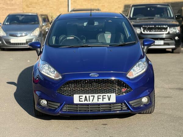 Ford Fiesta 1.6T Ecoboost St-3 Euro 6 Blue #2