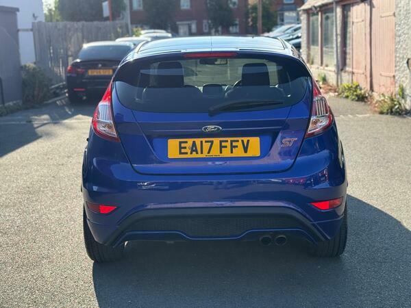 Ford Fiesta 1.6T Ecoboost St-3 Euro 6 Blue #6