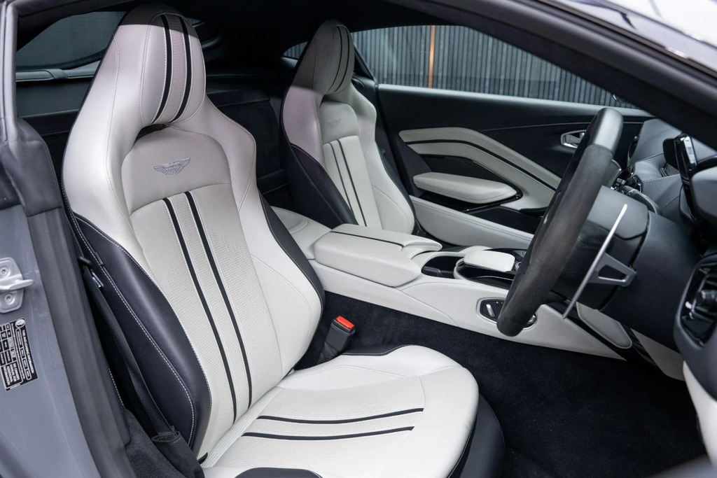 Aston Martin Vantage 4.0 V8 Euro 6 Grey #2