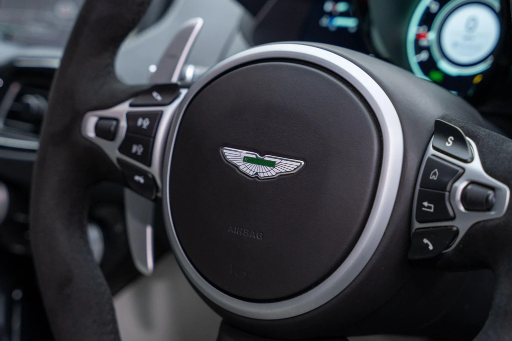 Aston Martin Vantage 4.0 V8 F1 Edition Euro 6 Green #31
