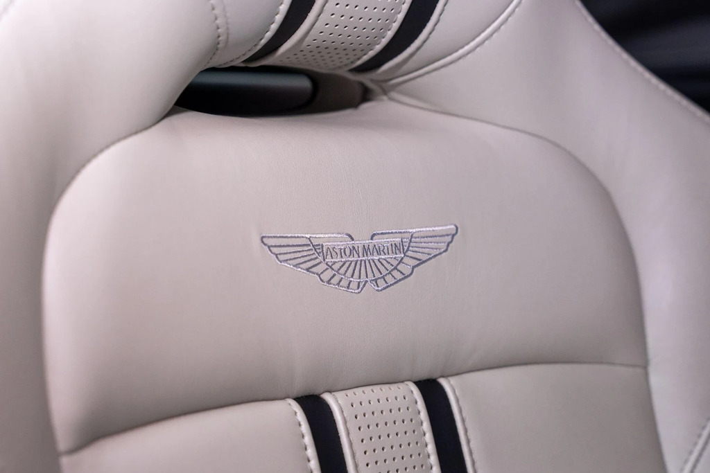 Aston Martin Vantage 4.0 V8 Euro 6 Grey #4