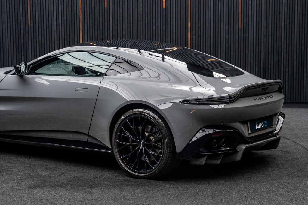 Aston Martin Vantage 4.0 V8 F1 Edition Euro 6 Green #11