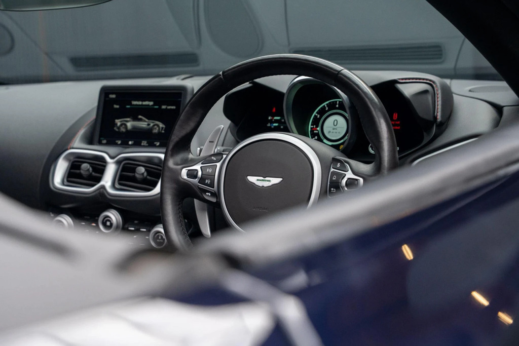 Aston Martin Vantage 4.0 V8 Roadster Euro 6 Silver #17